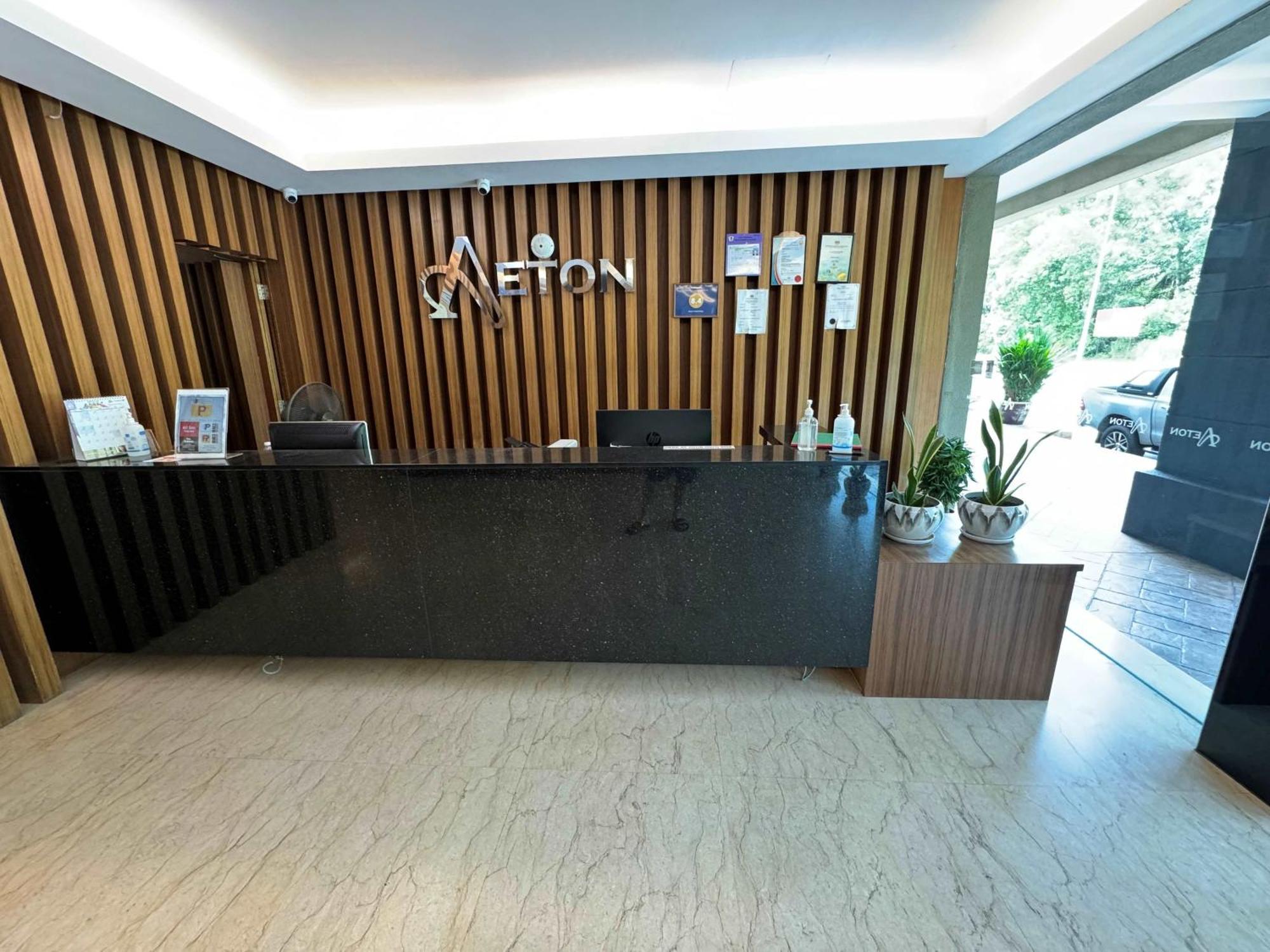 Aeton Hotel Nilai Esterno foto